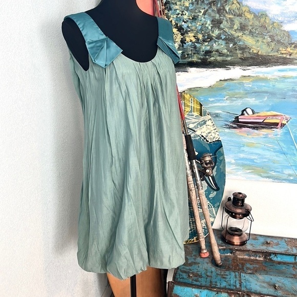 CLuce, Elegant,Affordable!Gorgeous Low V-Back Soft Green Bubble Dress,Size S - Picture 14 of 15